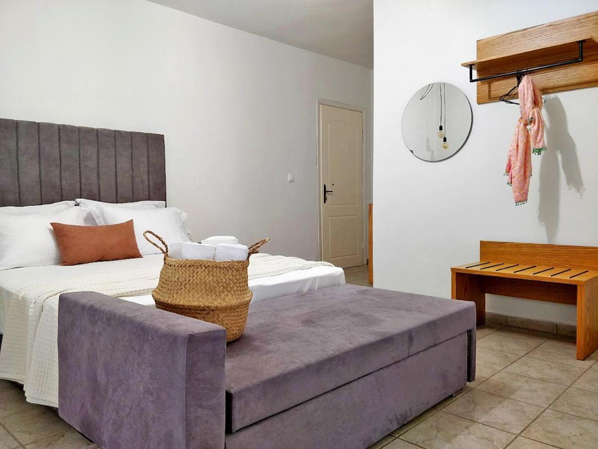 Sivilla Studios Áfitos Chambre photo